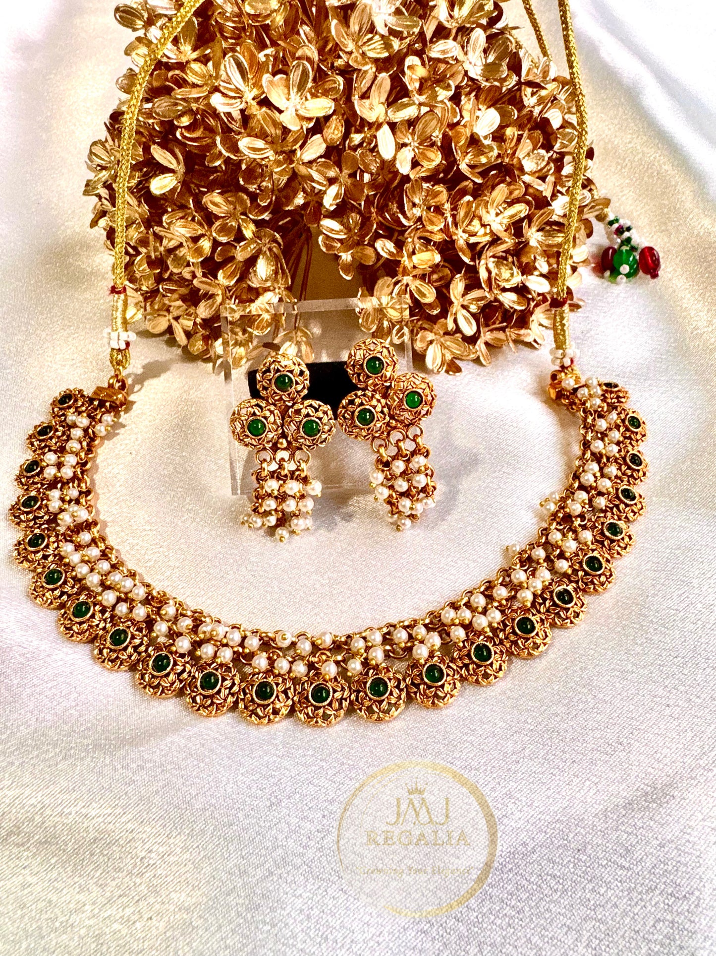 Pookalika Maniratnam - flower circle gem