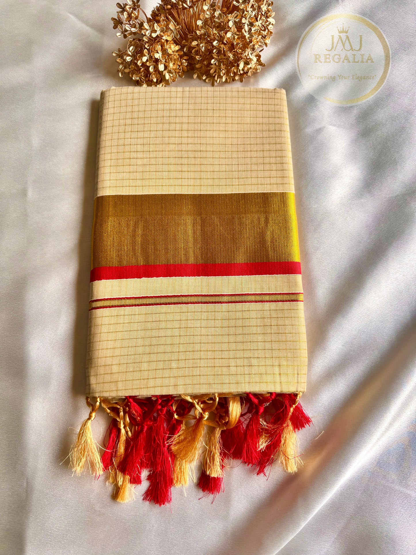 Manjadi - Kasavu saree with red and gold thread