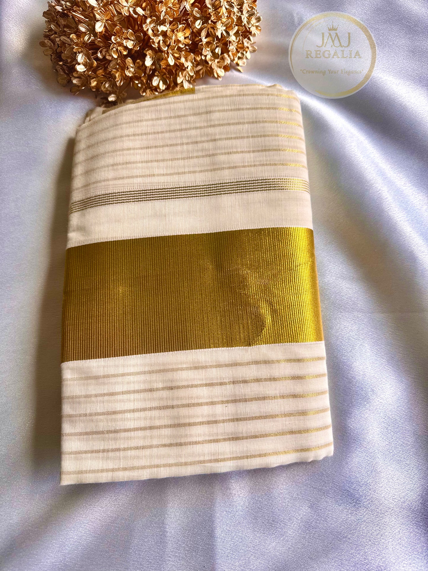 Mundum Neriyathum - traditional set mundu