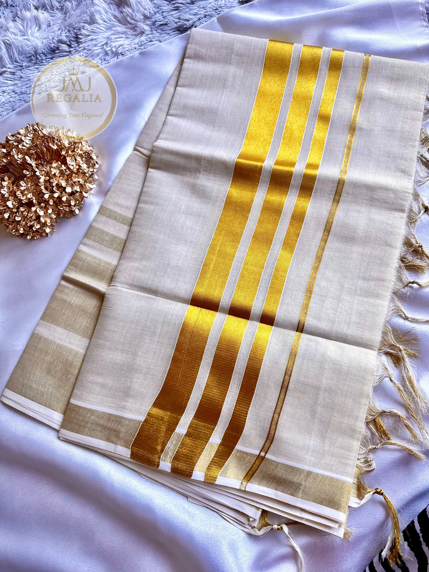 Swarna Kasavu - A modern-traditional blend