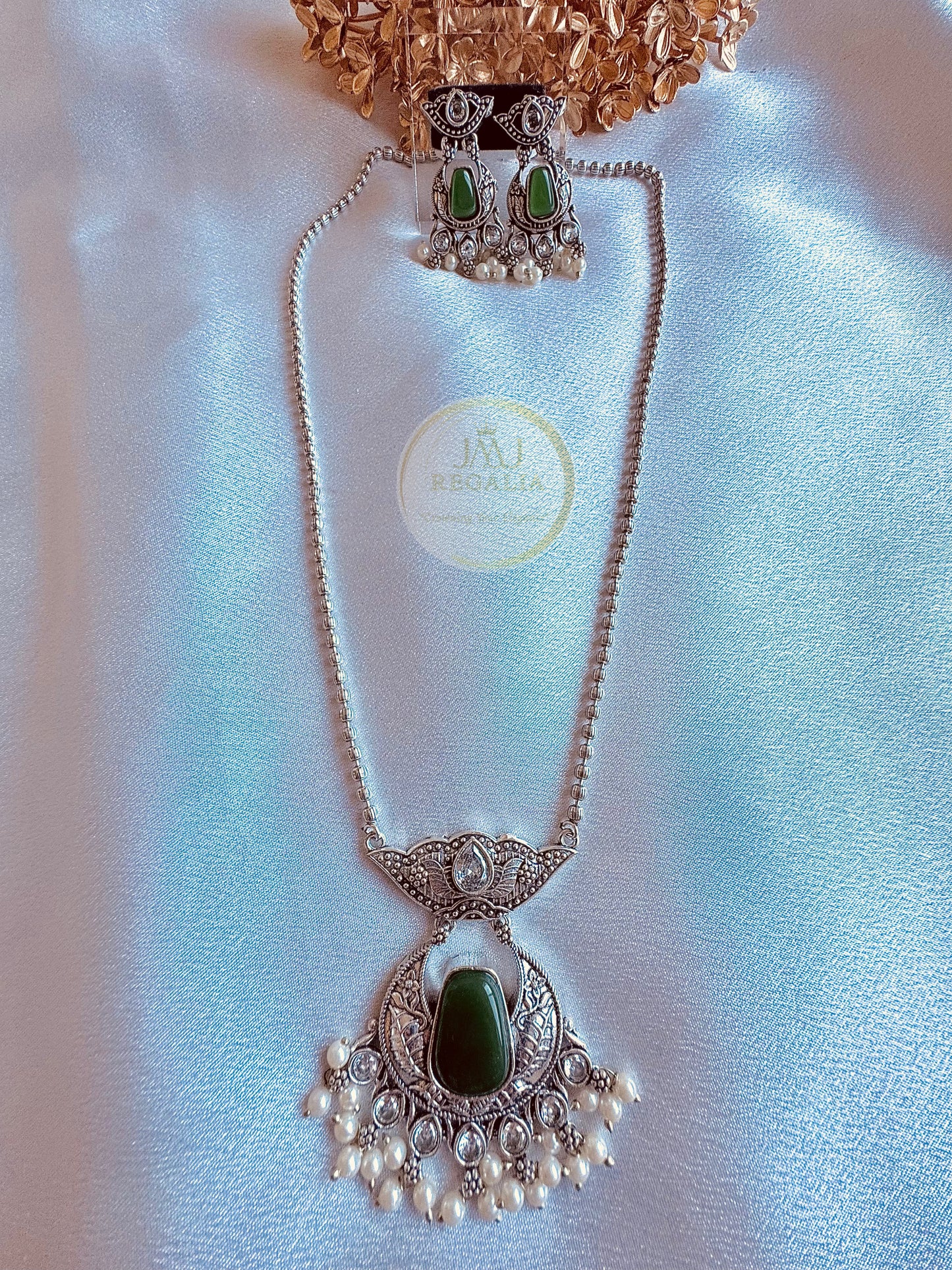 Luna link - silver long metal chain with pearl beads
