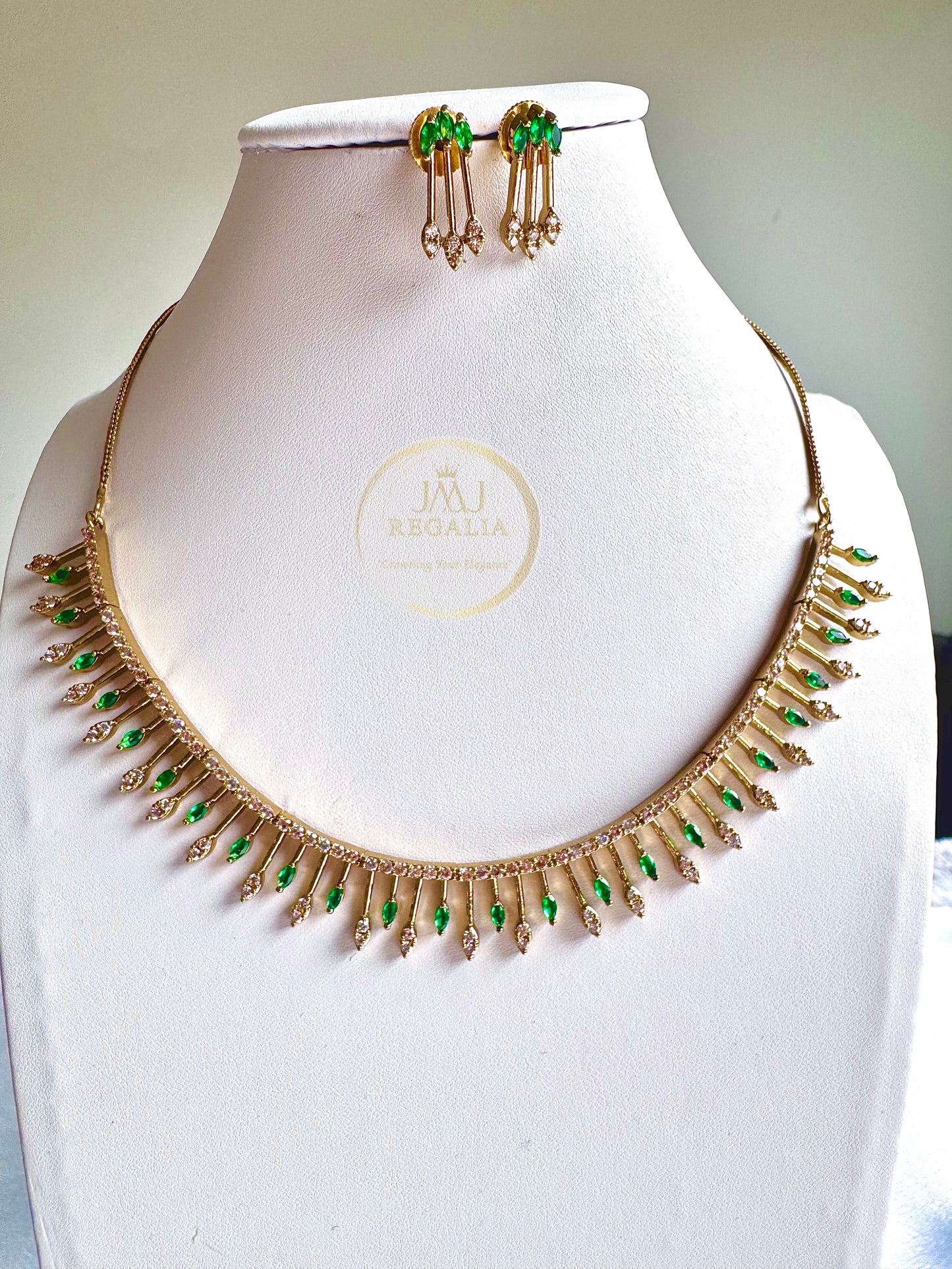 Gleame Crownlet - AD stone needle spark necklace set