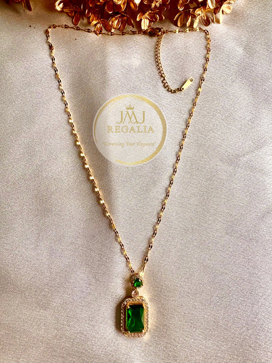 Verdora - Nature’s eternal elegance in green stone (no earrings)