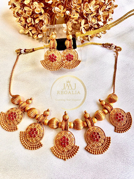 Mangala - Pendant drops necklace