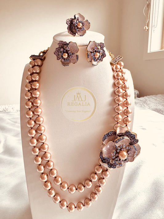 Pearl Blossom - short pearl alike necklace set