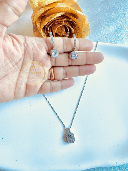 Luxe line - AD stone necklace