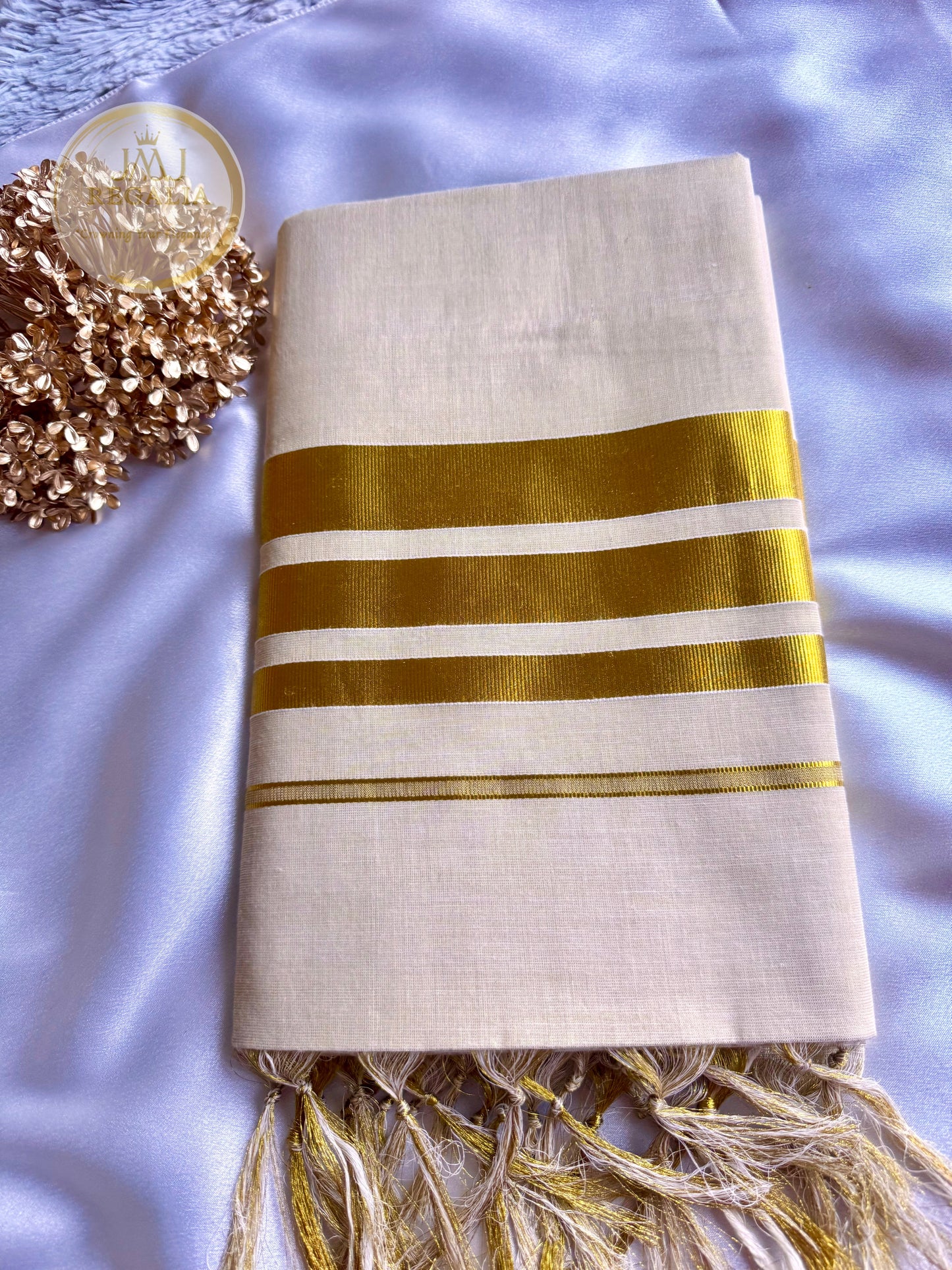 Swarna Kasavu - A modern-traditional blend