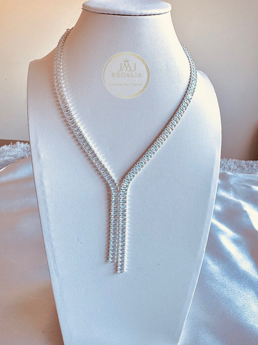 Crystal essence - Rhinestones necklace only