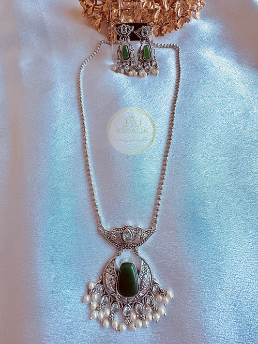 Luna link - silver long metal chain with pearl beads