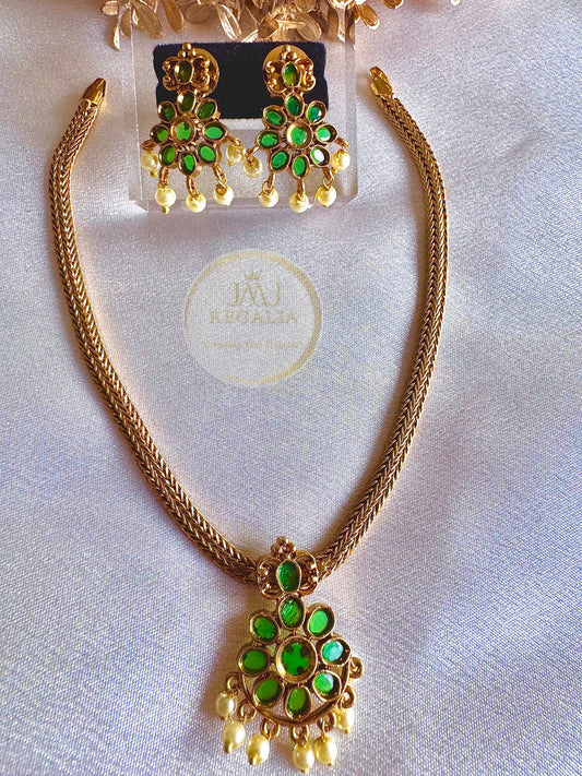 Swarnika - AD Kemp Stone Cute Attigai